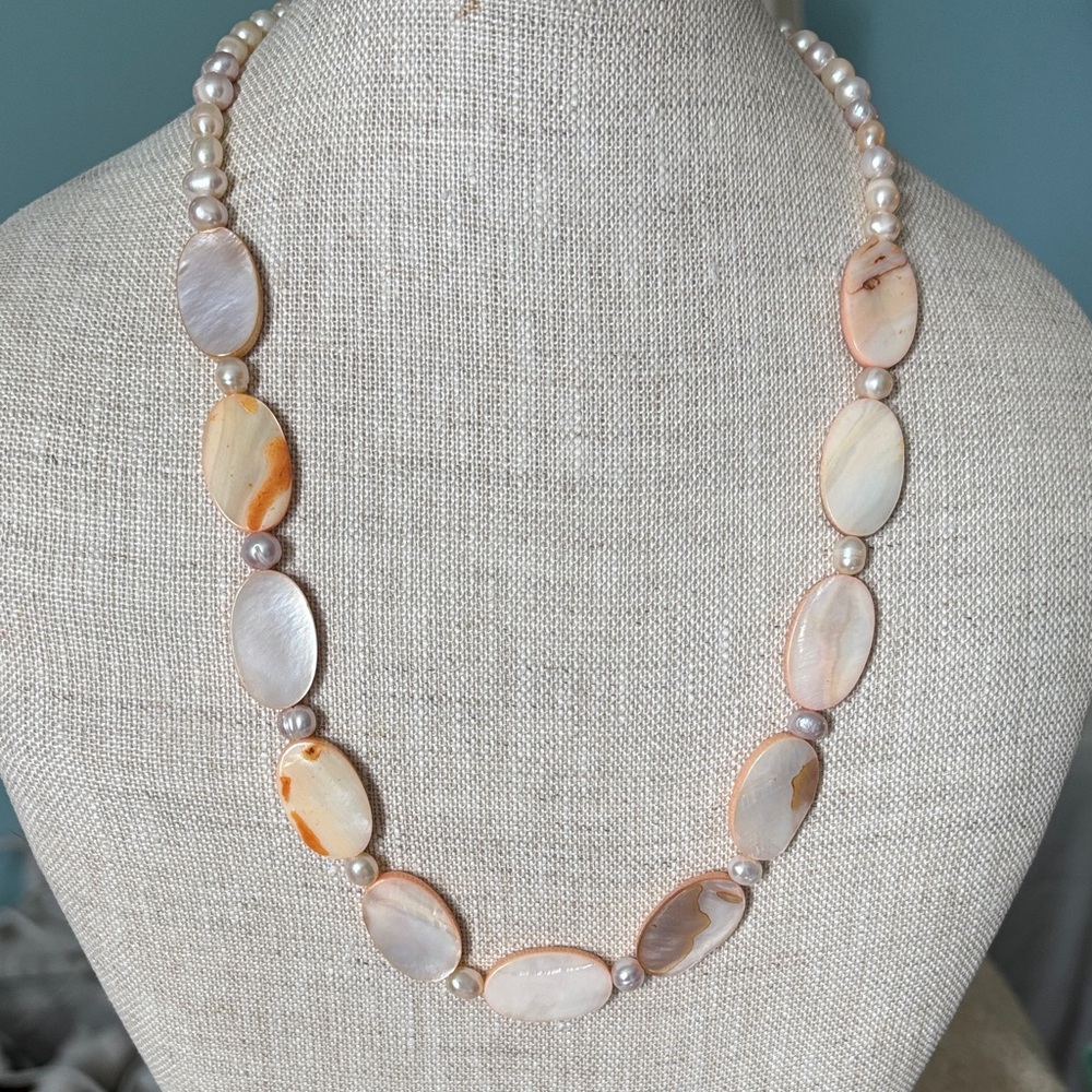 🔴MOP & Genuine Fresh Water Pearls W/ Traditional Pearl Necklace Clasp, Handmade